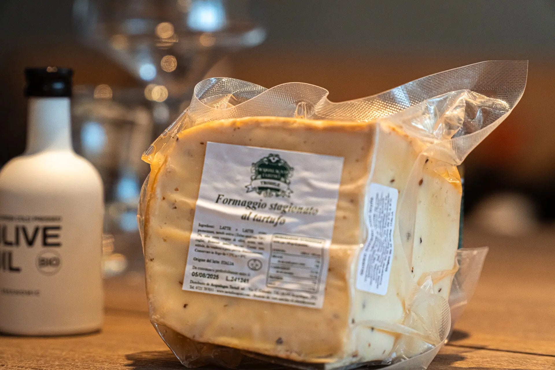 Seasoned Cheese with Truffle 350gr Santos Gourmet
