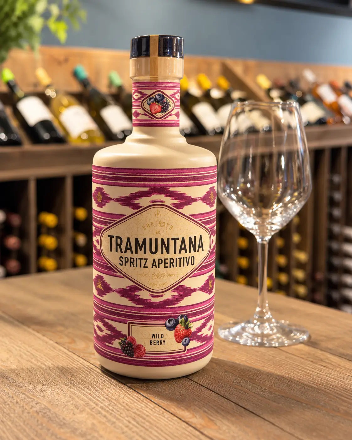 Tramuntana Spritz Aperitivo – Wild Berry, 700 ml Santos Gourmet